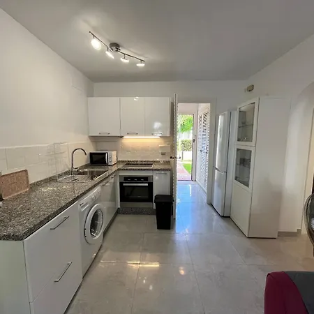 Lägenhet - Playa - 2 Con Terraza Y Jardin Al Lado Del Mar Jo6