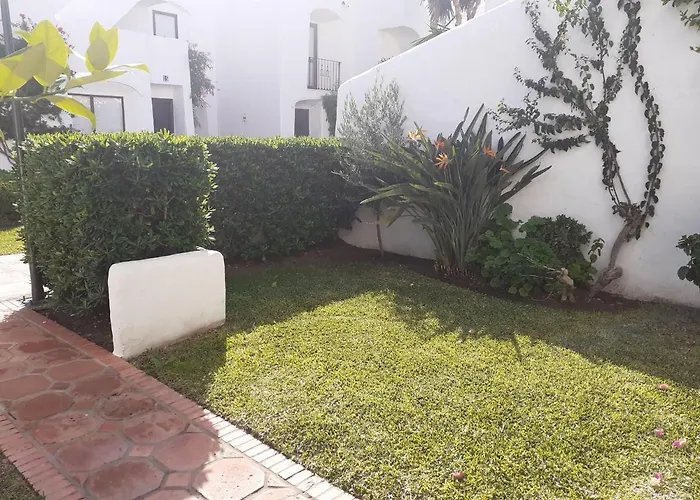 - Playa - 2 Con Terraza Y Jardin Al Lado Del Mar Jo6 Estepona