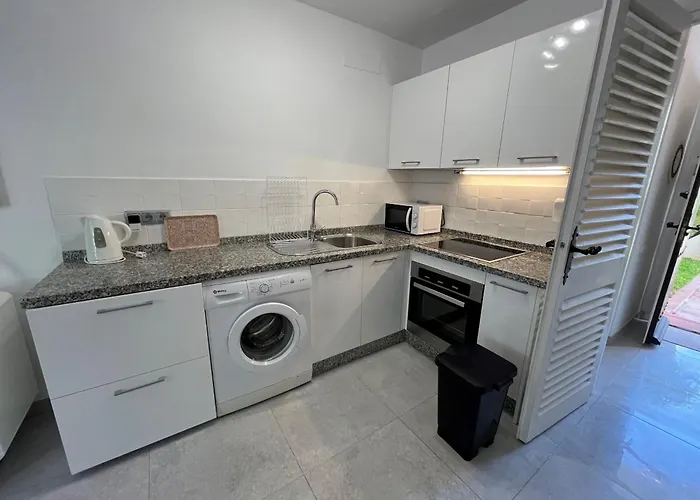 - Playa - 2 Con Terraza Y Jardin Al Lado Del Mar Jo6 Lejlighed Estepona